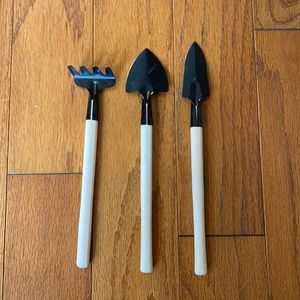 3/$10 Small Gardening Tools for Succulents
